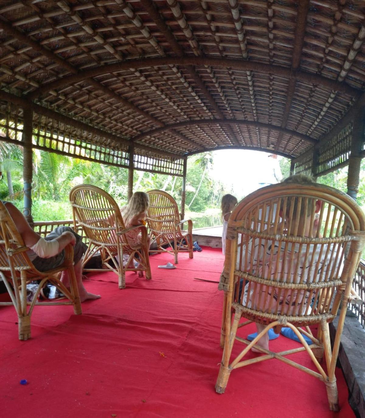 Raelyn'S Homestay Kochi Eksteriør bilde